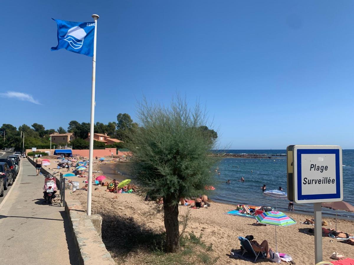 T2 (38m2) BOULOURIS -St RAPHAEL, 150 mètres de la mer Saint-Raphaël Extérieur photo